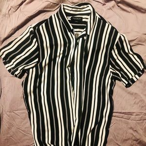 Light weight button down